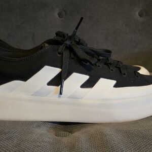 Adidas Men's Black and White Sneakers